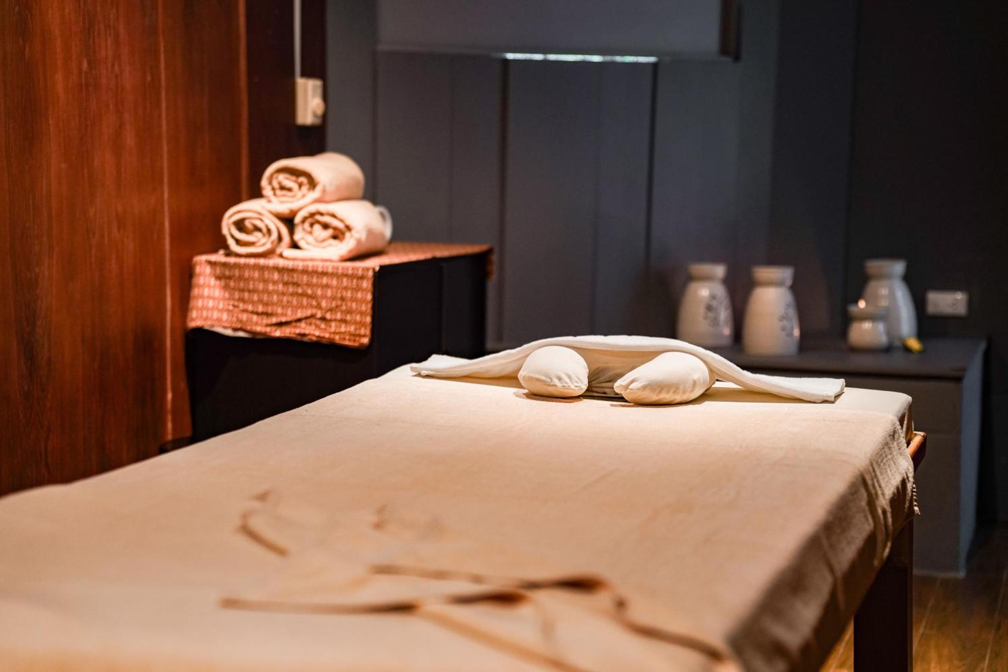Sentido Khao Lak (Adults Only) Hotel Bagian luar foto
